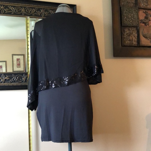 Black dress - Picture 2 of 4